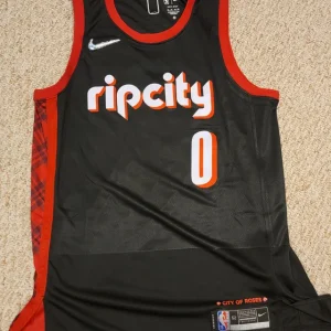 Custom Basketball Uniform